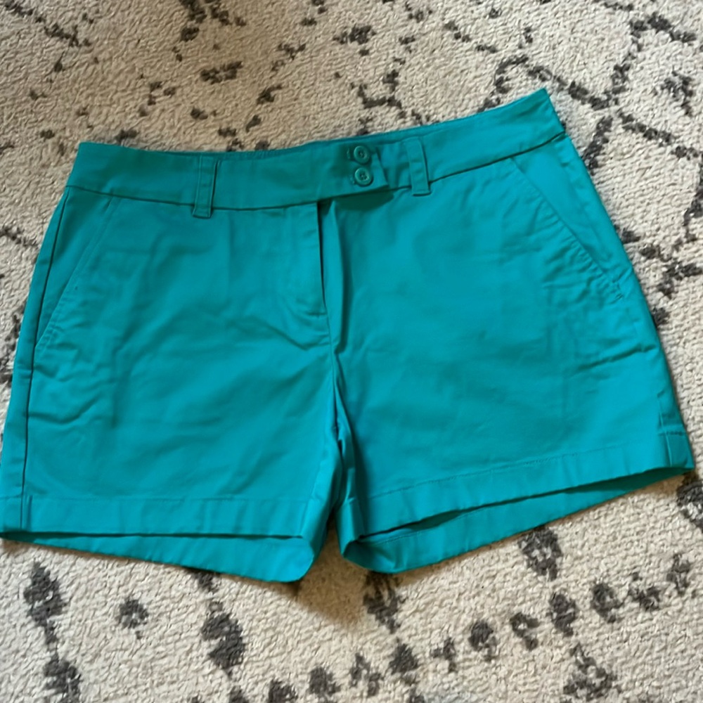 Vineyard Vines Women’s Shorts, Size 8